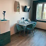 Orca Am Elbschloss 3*