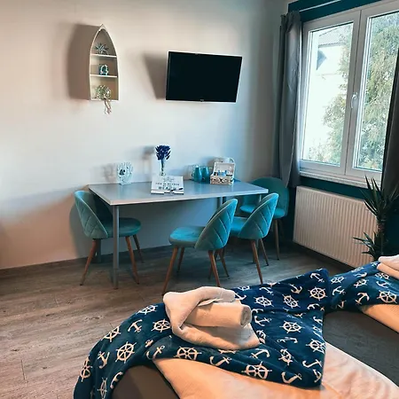 Orca Am Elbschloss Dresden