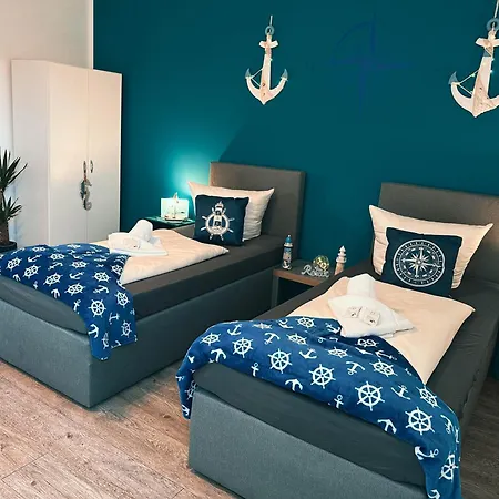 Orca Am Elbschloss Dresden