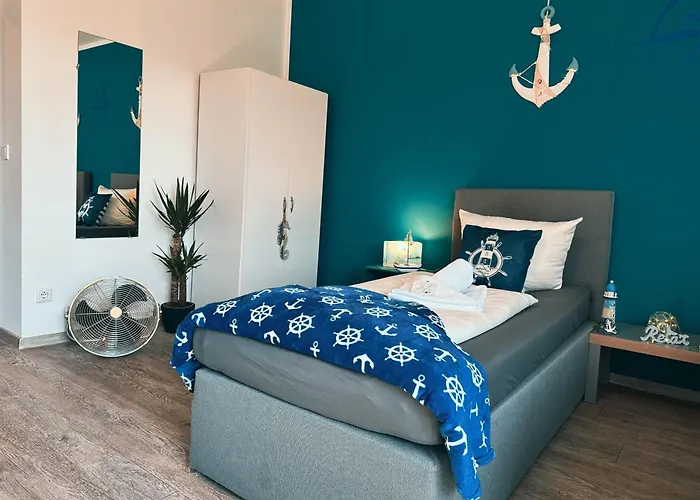 Отель Orca Am Elbschloss 3*