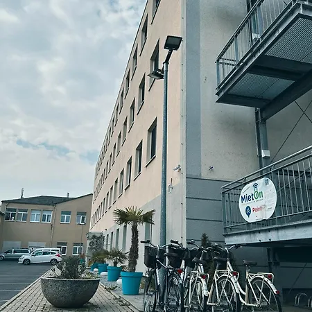 Orca Am Elbschloss Hotel 3*