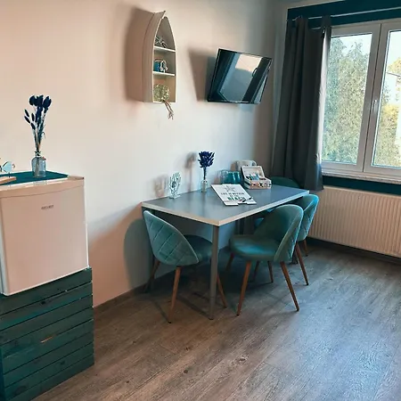 Orca Am Elbschloss 3*